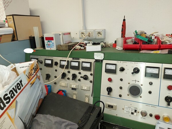 15#5521 Attrezzatura per certificazioni strumentazione elettrica e arredi in vendita - foto 7