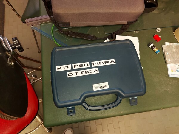 15#5521 Attrezzatura per certificazioni strumentazione elettrica e arredi in vendita - foto 23