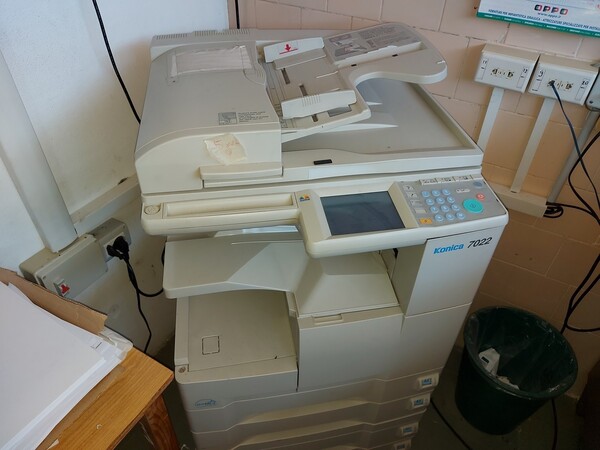 21#5521 Arredi ufficio e attrezzatura elettronica in vendita - foto 6