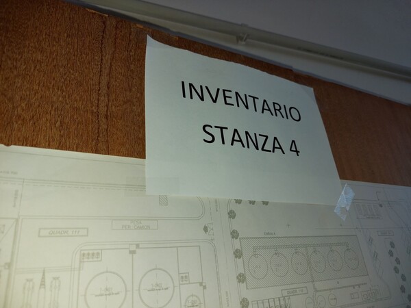 21#5521 Arredi ufficio e attrezzatura elettronica in vendita - foto 19