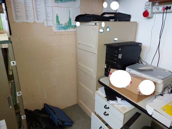 21#5521 Arredi ufficio e attrezzatura elettronica in vendita - foto 26