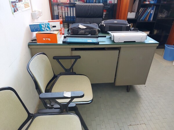 21#5521 Arredi ufficio e attrezzatura elettronica in vendita - foto 29