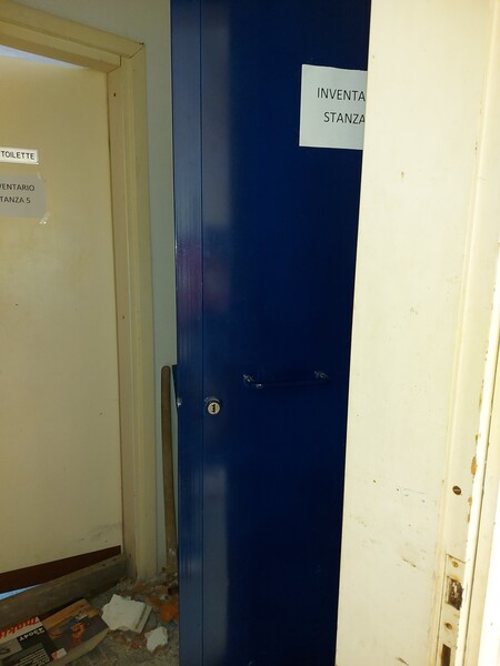 23#5521 Porta blindata e attrezzatura in vendita - foto 4