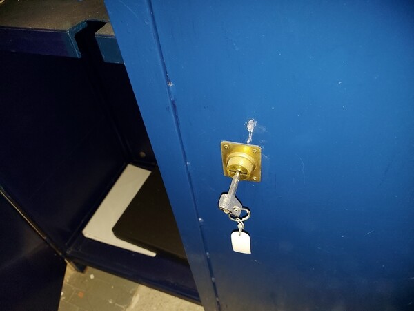 23#5521 Porta blindata e attrezzatura in vendita - foto 7