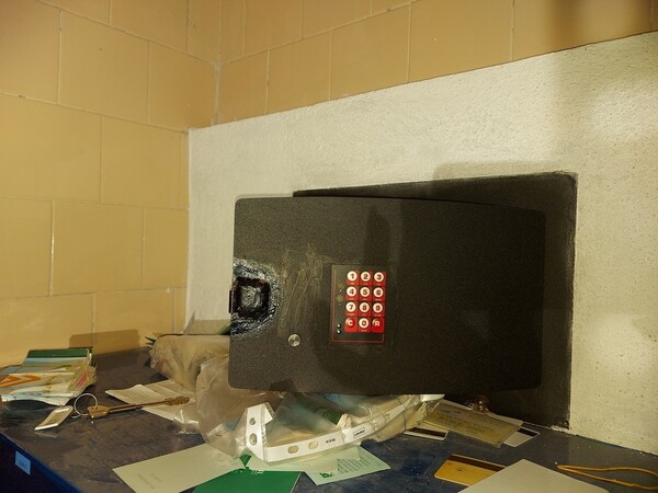 23#5521 Porta blindata e attrezzatura in vendita - foto 8