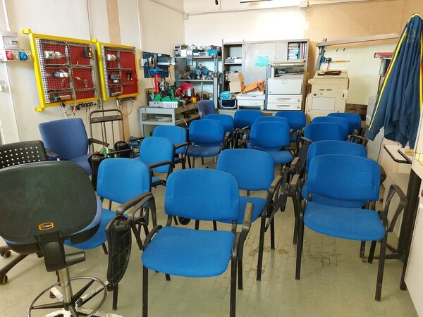 8#5521 Banco laboratorio chimico e bilancia Gibertini in vendita - foto 13