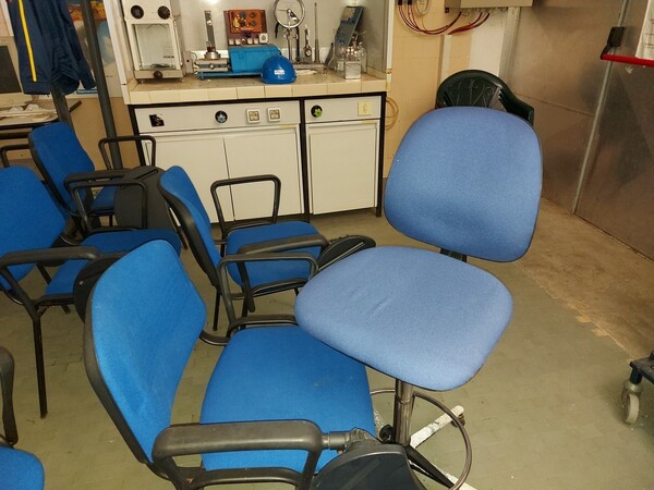 8#5521 Banco laboratorio chimico e bilancia Gibertini in vendita - foto 14