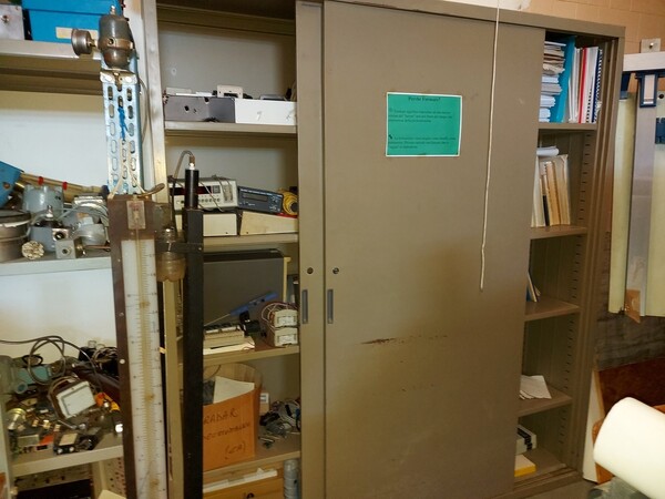 8#5521 Banco laboratorio chimico e bilancia Gibertini in vendita - foto 22