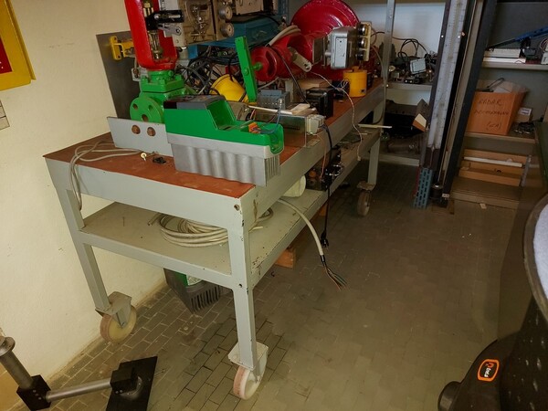 8#5521 Banco laboratorio chimico e bilancia Gibertini in vendita - foto 29