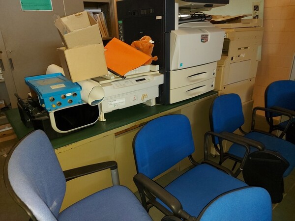 8#5521 Banco laboratorio chimico e bilancia Gibertini in vendita - foto 30