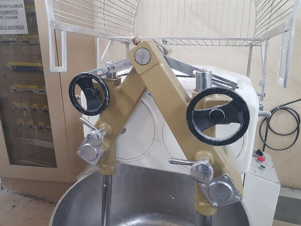 22#5522 Impastatrice Sottoriva in vendita - foto 4