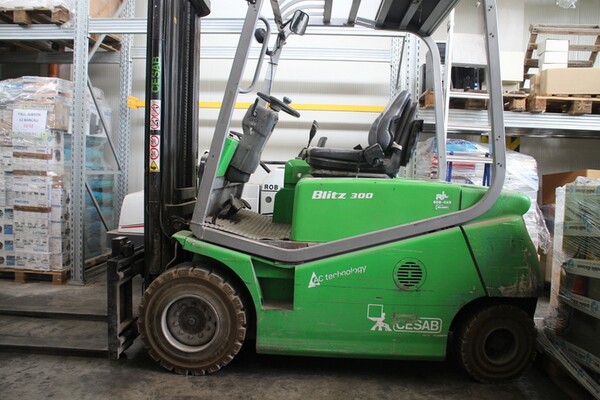 Carrelli elevatori in vendita
