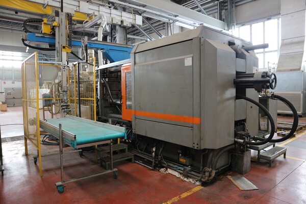 Presse a iniezione per plastica in vendita
