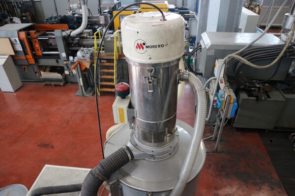 28#5528 Pressa Sandretto Mega e Stampante laser Videojet in vendita - foto 40