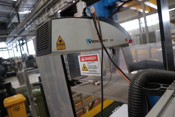 28#5528 Pressa Sandretto Mega e Stampante laser Videojet in vendita - foto 58