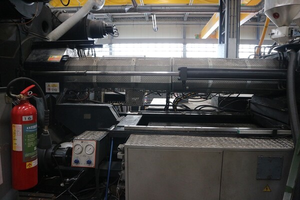 29#5528 Pressa Sandretto Mega HC e robot Jrobi in vendita - foto 17