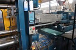 Image 9 - Penta injection molding machine - Lot 31 (Auction 5528)