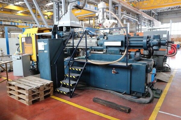 Presse a iniezione per plastica in vendita