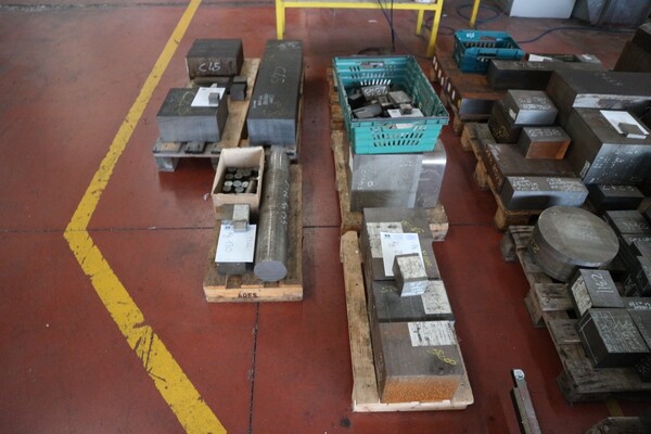 49#5528 Acciaio e ferro per lavorazione in vendita - foto 3