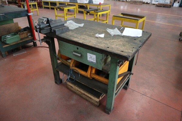 68#5528 Tavoli da lavoro in vendita - foto 2