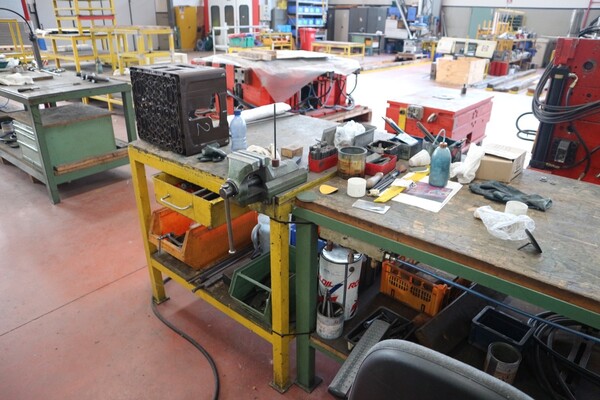 68#5528 Tavoli da lavoro in vendita - foto 12
