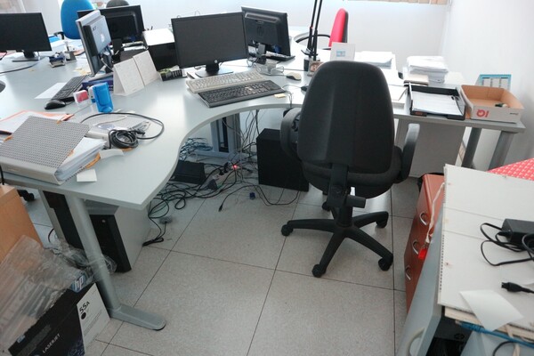 75#5528 Arredi ed attrezzature da ufficio in vendita - foto 49