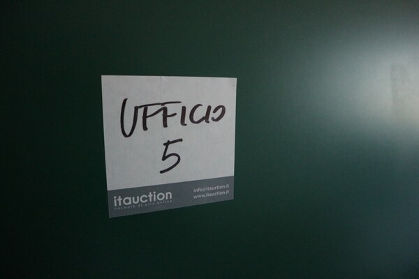 75#5528 Arredi ed attrezzature da ufficio in vendita - foto 85