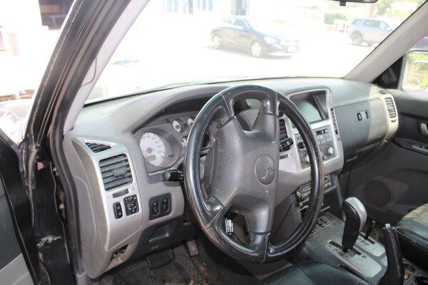 2#5537 Autovettura Mitsubishi Pajero in vendita - foto 11