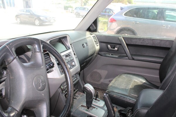 2#5537 Autovettura Mitsubishi Pajero in vendita - foto 12