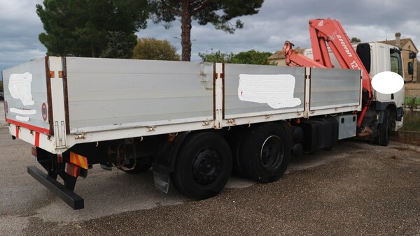 11#5538 Camion gru Daf in vendita - foto 4