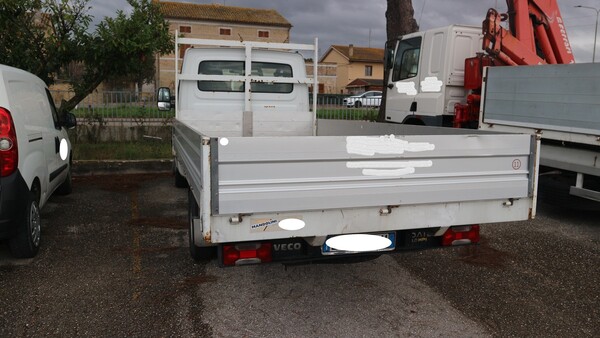 12#5538 Autocarro Iveco Daily in vendita - foto 2