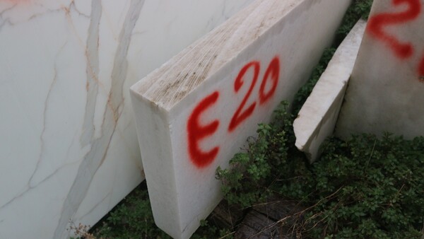 401#5538 Blocchi marmo bianco cristallino naxos e bianco statuario extra in vendita - foto 9