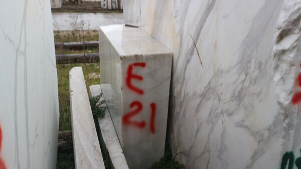 401#5538 Blocchi marmo bianco cristallino naxos e bianco statuario extra in vendita - foto 12