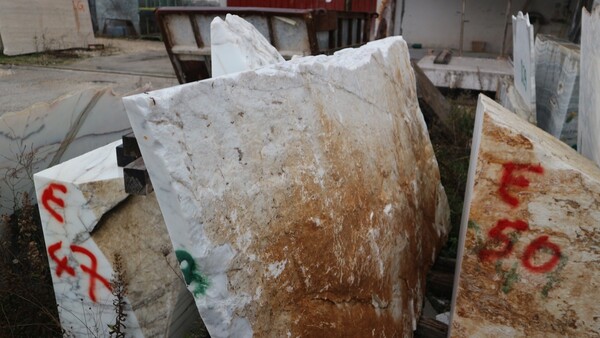 401#5538 Blocchi marmo bianco cristallino naxos e bianco statuario extra in vendita - foto 28