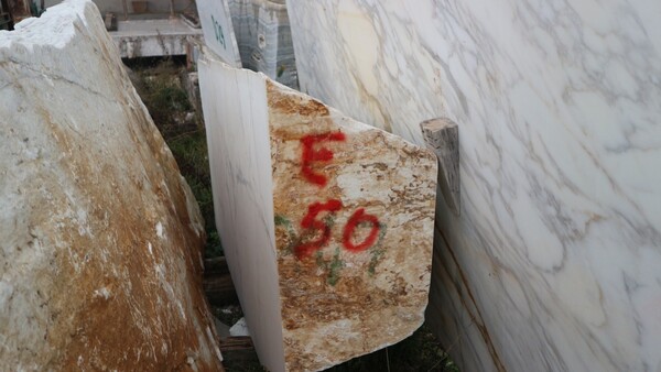 401#5538 Blocchi marmo bianco cristallino naxos e bianco statuario extra in vendita - foto 29