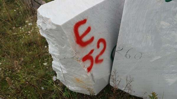 401#5538 Blocchi marmo bianco cristallino naxos e bianco statuario extra in vendita - foto 31