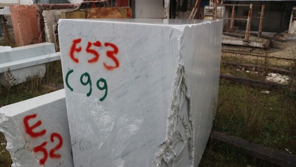 401#5538 Blocchi marmo bianco cristallino naxos e bianco statuario extra in vendita - foto 34