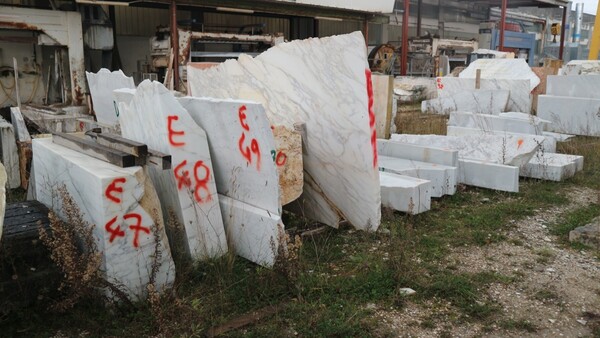 401#5538 Blocchi marmo bianco cristallino naxos e bianco statuario extra in vendita - foto 56