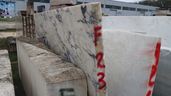 402#5538 Blocchi marmo botticino e breccia santa in vendita - foto 14
