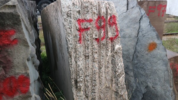402#5538 Blocchi marmo botticino e breccia santa in vendita - foto 21