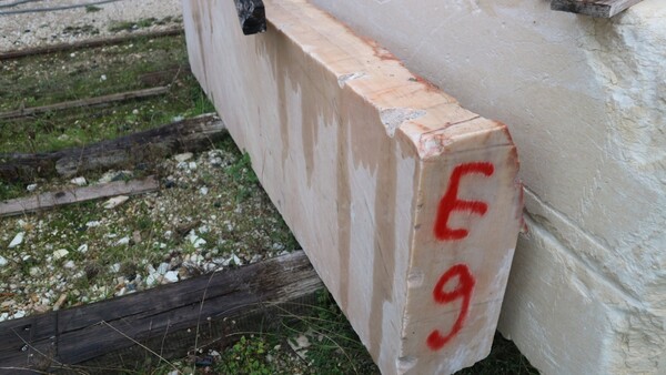 404#5538 Blocchi marmo fior di pesco e limestone in vendita - foto 7