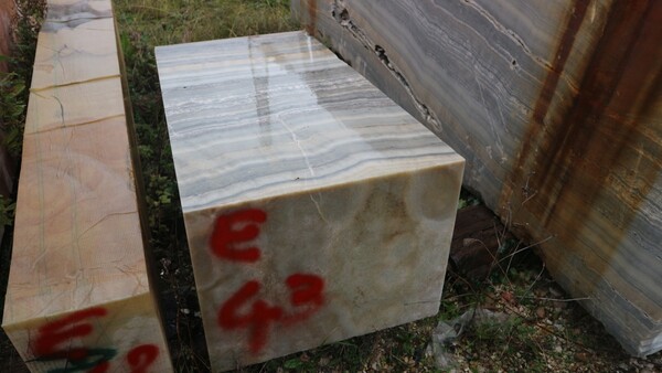 404#5538 Blocchi marmo fior di pesco e limestone in vendita - foto 30