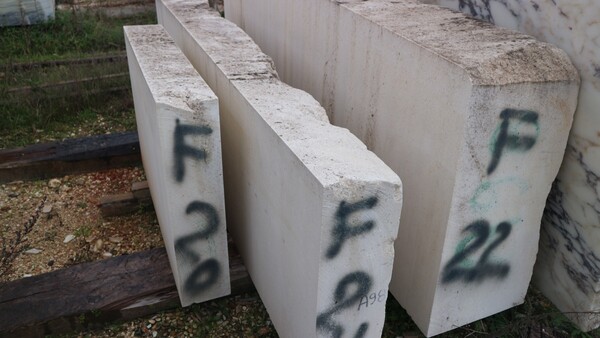 404#5538 Blocchi marmo fior di pesco e limestone in vendita - foto 76