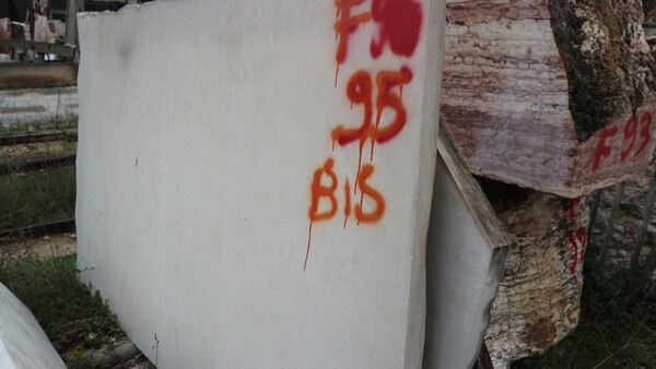 404#5538 Blocchi marmo fior di pesco e limestone in vendita - foto 100