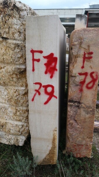 404#5538 Blocchi marmo fior di pesco e limestone in vendita - foto 111