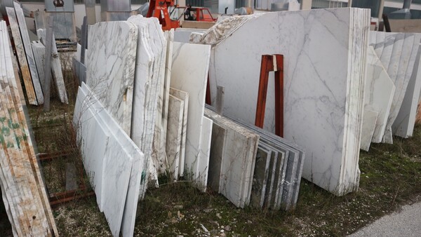 530#5538 Lastre marmo bianco statuario extra e nero africa in vendita - foto 4