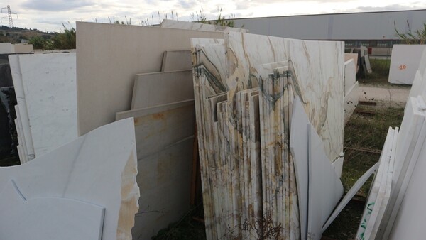 540#5538 Lastre afyon e mistery white in vendita - foto 4