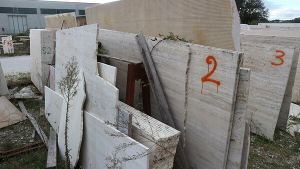 580#5538 Lastre marmo bianco carrara e travertino romano in vendita - foto 5