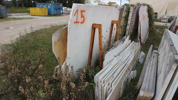 587#5538 Lastre marmo breccia oniciata e travertino romano in vendita - foto 11