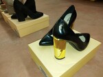 Image 21 - Shoes for men and women - Lot 2 (Auction 5540)